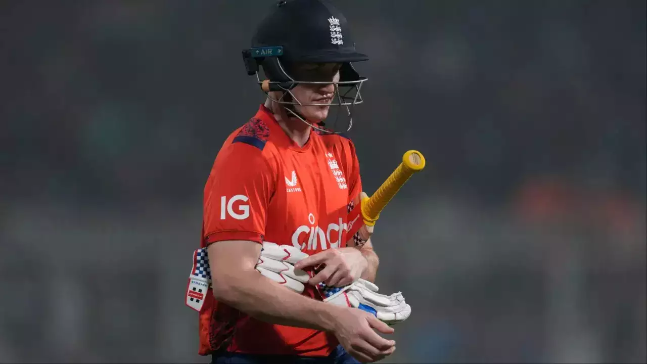 Ravichandran Ashwin-Michael Vaughan Take Cheeky Dig At Harry Brook Over 'Smog Comment'