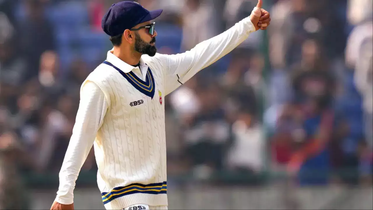 'RCB Se Kyu Khelta Hai': Former Pakistan Cricketer Asks Cheeky Question Over Virat Kohli's Delhi Fanfare