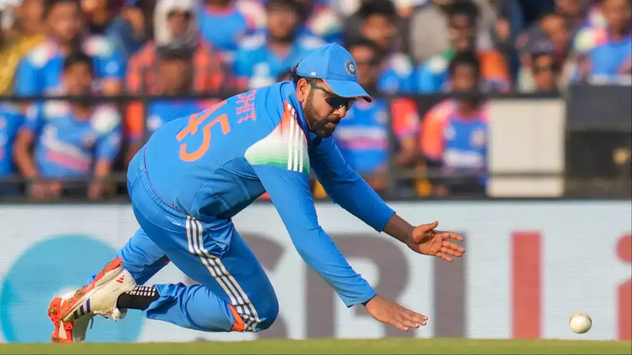 'People Will Ask Questions': Ravichandran Ashwin Opines On Rohit Sharma's Poor Form, Outburst At Reporter
