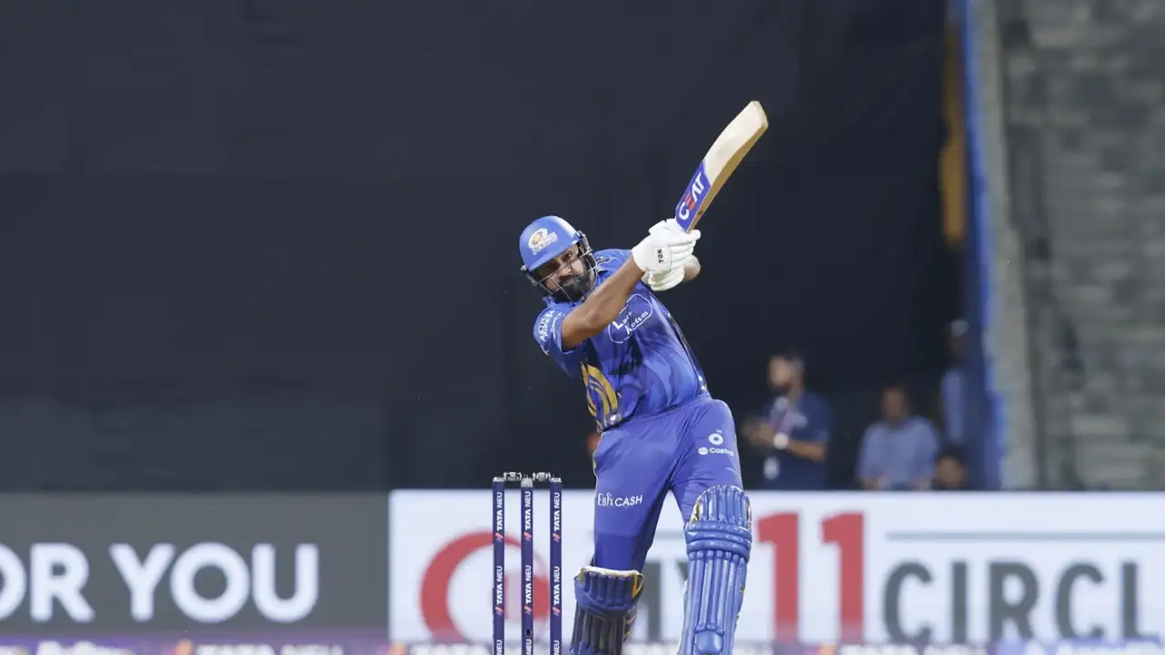 MS Dhoni Playing Much Better Than Rohit Sharma:  MI Opener Slammed After Another Failure In IPL 2025