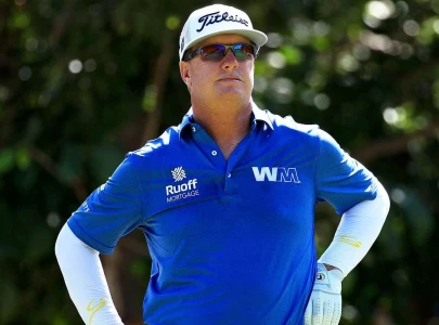Hoffman, Hoey share PGA Tour lead