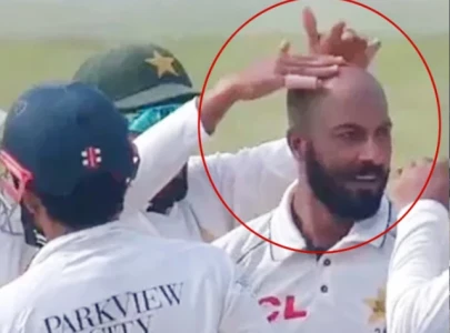 WATCH: Babar Azam plays 'tabla' on Sajid Khan's head