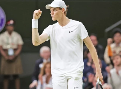 Clinical Sinner retains Australian Open title