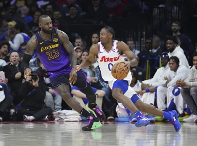 Lakers vs 76ers 104-118: Maxey shines with 43 points, Anthony Davis injured