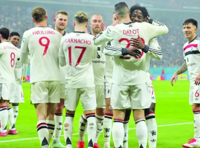 Man Utd, Spurs advance in Europa League