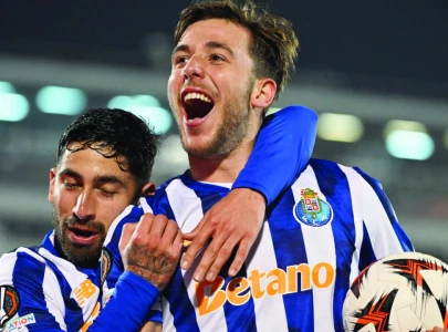 Manchester City move for Gonzalez