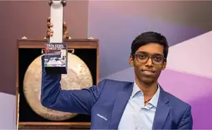 Viswanathan Anand's Hilarious Jibe At Praggnanandhaa After Tata Masters Win Over D Gukesh: 'Mere Paas Paanch Hai'
