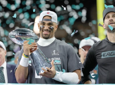 Eagles crush Chiefs to win Super Bowl