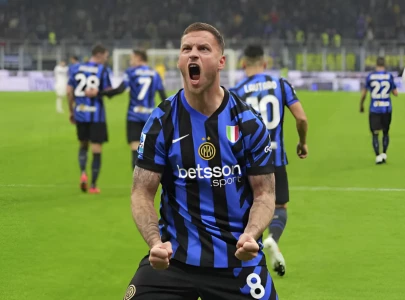 Inter now 1-point behind leaders Napoli with 2-1 win over Fiorentina
