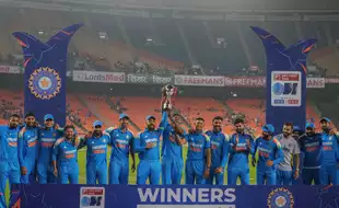 India Champions Trophy 2025 SWOT Analysis: Men in Blue Hot Favourites Despite Bumrah Blow; Face Battle With Own Demons