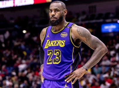 LeBron James skips All-Star game for father-daughter workout with Zhuri