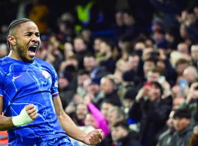 Chelsea thrash Southampton in UCL race