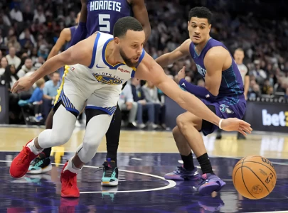 Warriors vs Hornets 119-101: Homecoming hero Steph Curry torments Charlotte