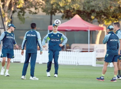 India brace for dangerous Aus