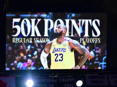LeBron James becomes 1st NBA player to reach 50,000 points in Lakers' win