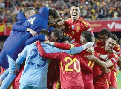 Spain oust Netherlands on penalties