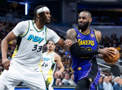 WATCH: LeBron James buzzer beater propels Lakers' 120-119 win over Pacers