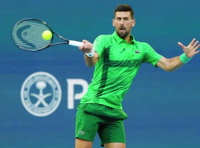 Djokovic reaches Miami Open semis