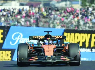 Piastri fastest in chaotic Japan GP practice