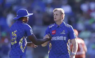 PCB Punishes Mumbai Indians' Corbin Bosch For Picking IPL Over PSL