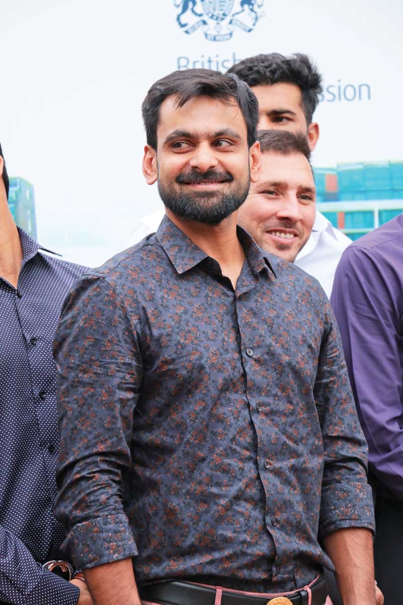 Hafeez remarks on '90s heroes irks Shoaib