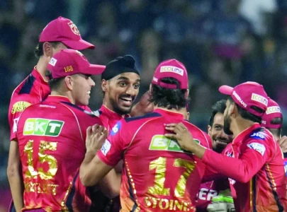 Wadhera shines as Punjab beat Bengaluru