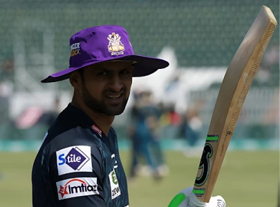 Shoaib Malik responds to criticism over playing in HBL PSL X
