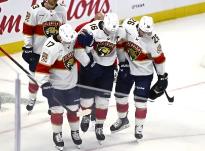 Aleksander Barkov injured in Game 2 of NHL playoffs, likely out of Game 3