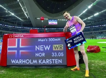 Warholm sets world record at Diamond League