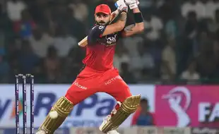 'It’s Not About One Guy...': Sanjay Manjrekar Makes Big Remark After Virat Kohli's RCB Beat Delhi Capitals