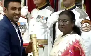 Ravichandran Ashwin Honoured By President Droupadi Murmu; Receives Padma Shri Award  - Watch