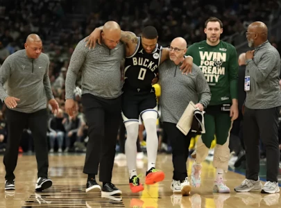 Damian Lillard to undergo MRI, likely out of Bucks vs Pacers game 5