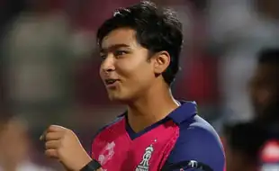 Vaibhav Suryavanshi's EMOTIONAL Chat With Father After Historic Century Goes VIRAL - WATCH