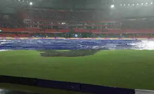 IPL 2025: Rain Knocks Out Sunrisers Hyderabad Despite Pat Cummins' Brilliance Restricting Delhi Captials To 133