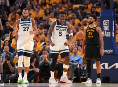 Anthony Edwards, Julius Randle clutch as Minnesota takes 3-1 lead in NBA playoffs