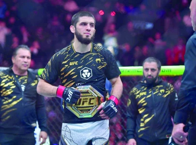Makhachev to face Della Maddalena