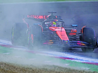 Norris on top in McLaren 1-2 in final practice