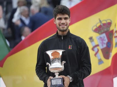 Alcaraz storms to Italian Open title