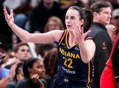 Caitlin Clark makes yet more WNBA history in Fever's loss to Dream