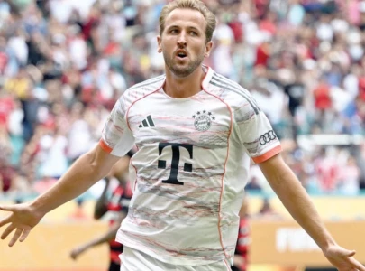 Kane fires Bayern into CWC last eight