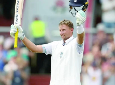 Root: Eng's elegant Test record-breaker